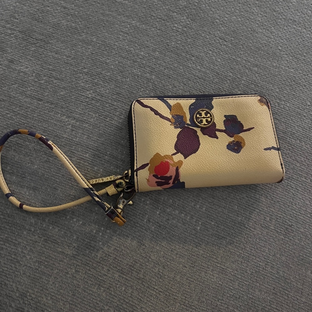 Tory Burch wristlet